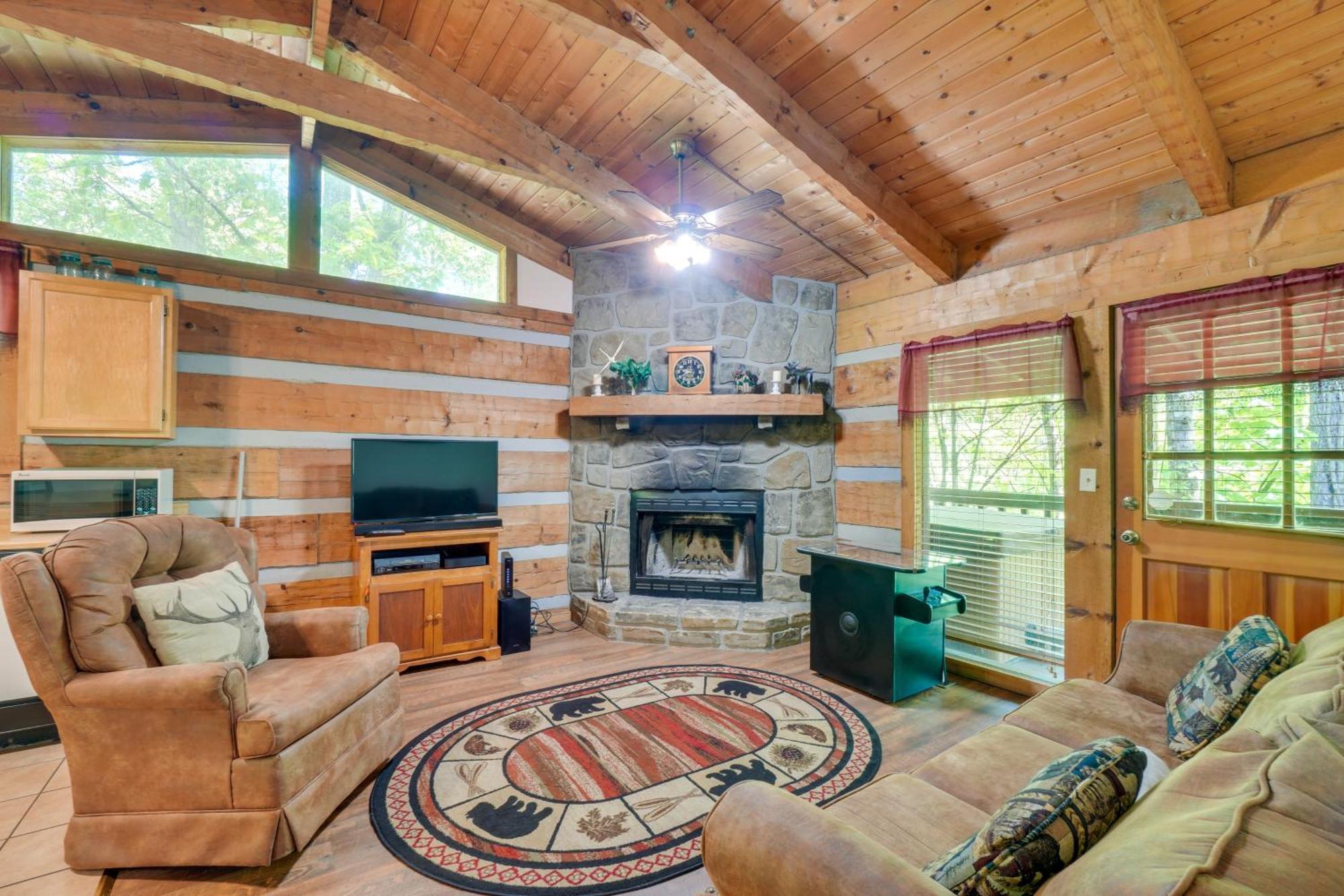 Gatlinburg Cabin With Hot Tub About 6 Mi To Downtown! מראה חיצוני תמונה